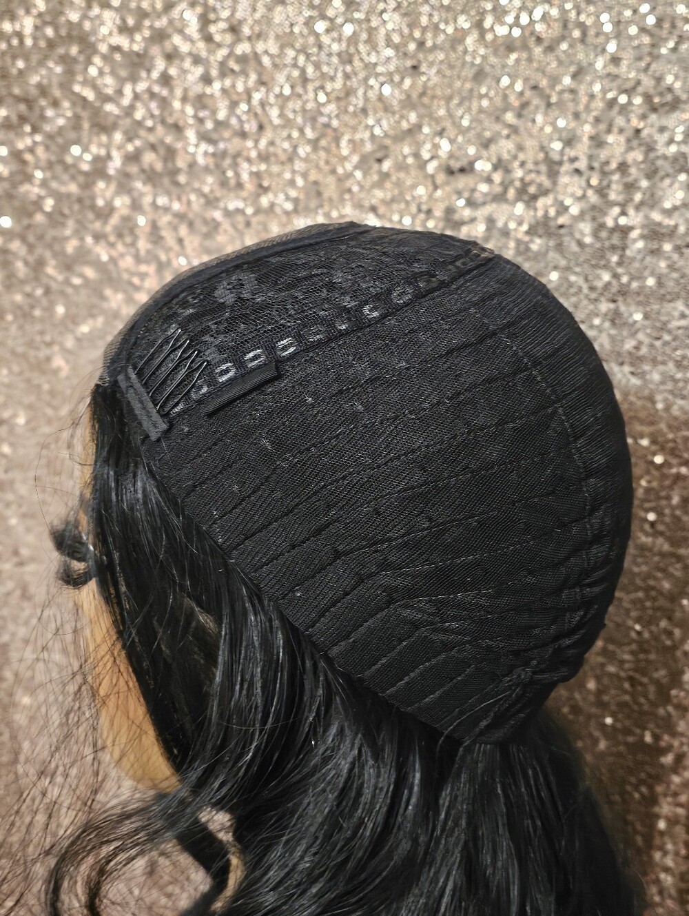 Wig - Picture 5 of 6